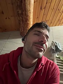 Snapshot of fisicato chatting on 10.09.25 fisicato online show from 10.09.25