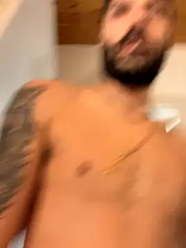 Snapshot of fisicato chatting on 11.15.25 fisicato online show from 11.15.25