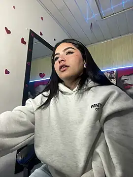  luna torres online show from 05.25.26