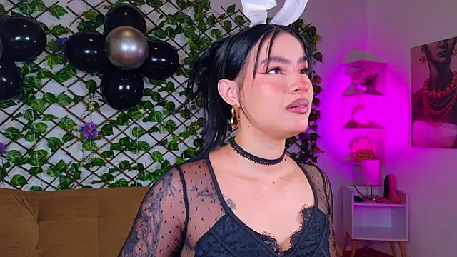 Snapshot of melody_cute10 chatting on 04.05.26 melody cute10 online show from 04.05.26