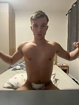 Snapshot of heyaeric chatting on 03.07.25 heyaeric online show from 03.07.25