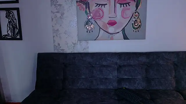 Snapshot of taty_miller chatting on 05.29.26 taty miller online show from 05.29.26