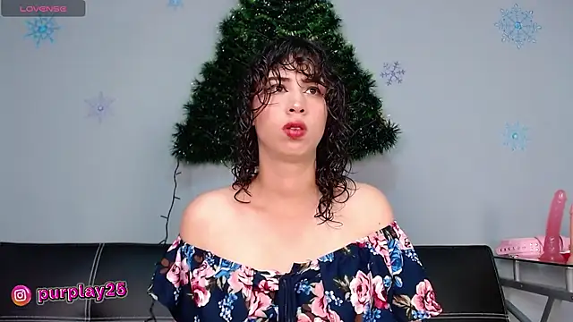 Snapshot of purplay_98 chatting on 12.26.24 purplay 98 online show from 12.26.24