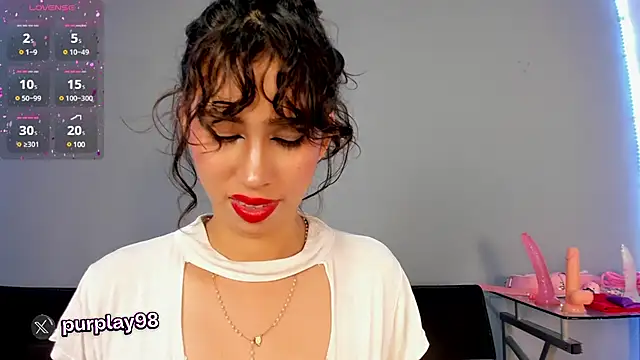 Snapshot of purplay_98 chatting on 01.21.25 purplay 98 online show from 01.21.25