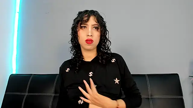 Snapshot of purplay_98 chatting on 02.16.25 purplay 98 online show from 02.16.25