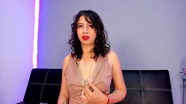 Snapshot of purplay_98 chatting on 02.18.25 purplay 98 online show from 02.18.25