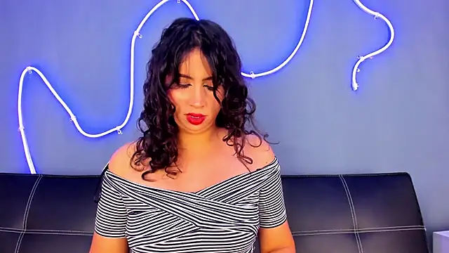 Snapshot of purplay_98 chatting on 09.21.25 purplay 98 online show from 09.21.25