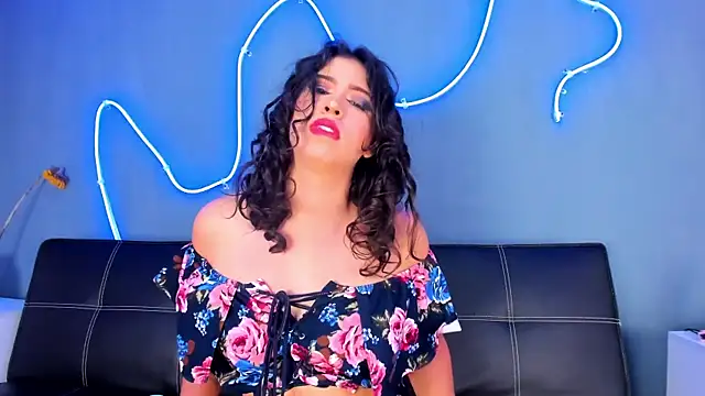 Snapshot of purplay_98 chatting on 10.05.25 purplay 98 online show from 10.05.25