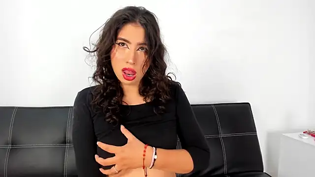 Snapshot of purplay_98 chatting on 11.05.25 purplay 98 online show from 11.05.25