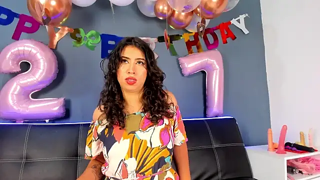 Snapshot of purplay_98 chatting on 11.26.25 purplay 98 online show from 11.26.25