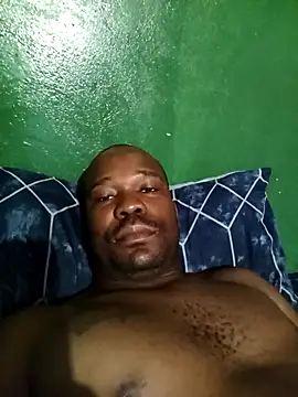 Snapshot of netswera147 chatting on 12.14.25 netswera147 online show from 12.14.25