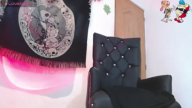 Snapshot of ren_stipee chatting on 09.19.25 ren stipee online show from 09.19.25