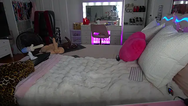 emmagray001 online show from 02.04.26