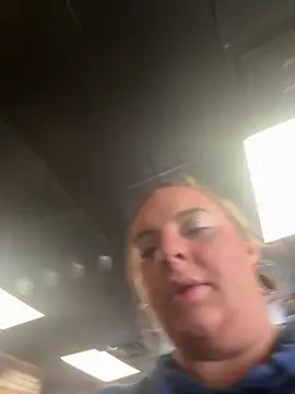 lairarose online show from 10.24.25