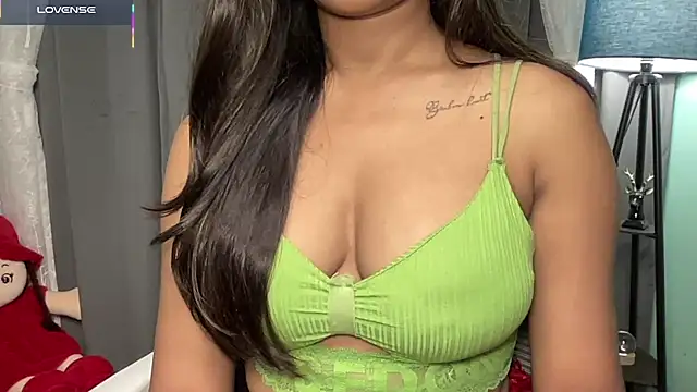 Snapshot of senorita78 chatting on 11.22.25 senorita78 online show from 11.22.25