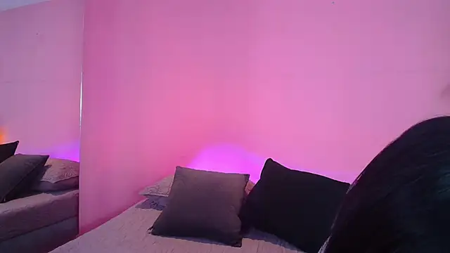 Nicolette ks  online show from 01.06.25