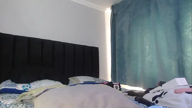 Nicolette ks  online show from 01.29.25