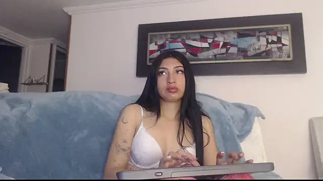 Nicolette ks  online show from 09.19.25