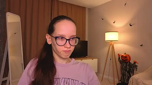 BettyBrowni online show from 11.24.25