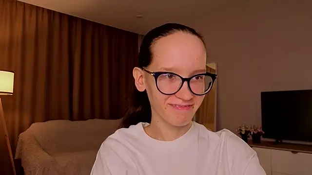 BettyBrowni online show from 04.04.26