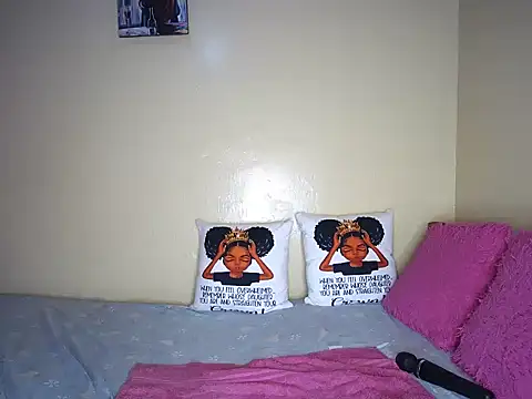 Snapshot of Sparkles_J chatting on 03.16.25 Sparkles J online show from 03.16.25