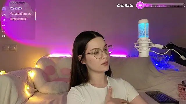 AokiAnna online show from 11.24.25