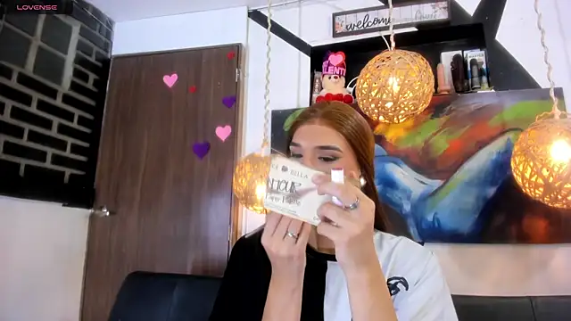 victoria aleia  online show from 03.21.26