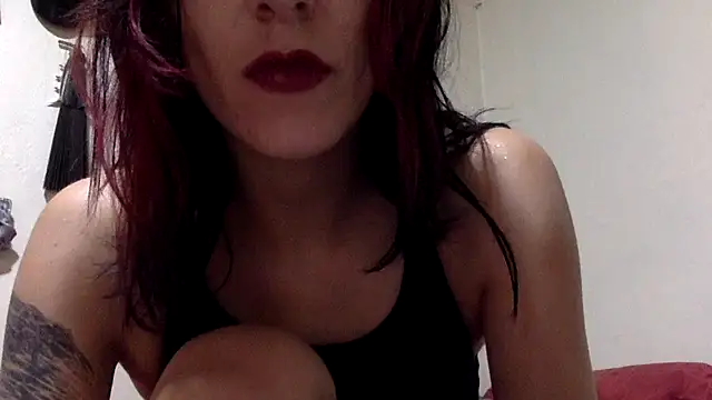 Snapshot of s4die_x chatting on 02.26.26 s4die x online show from 02.26.26