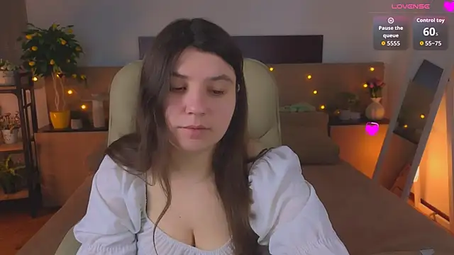 Viola  Shy online show from 04.15.26