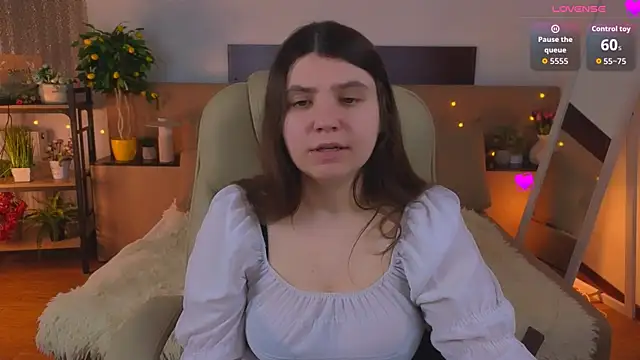 Viola  Shy online show from 05.18.26