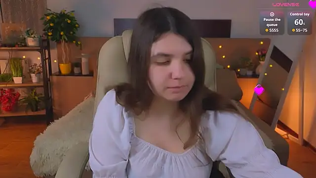 Viola  Shy online show from 05.23.26