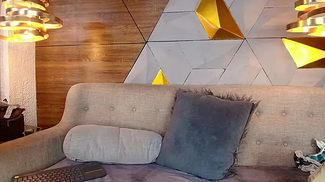 sarah banks1 online show from 03.14.25