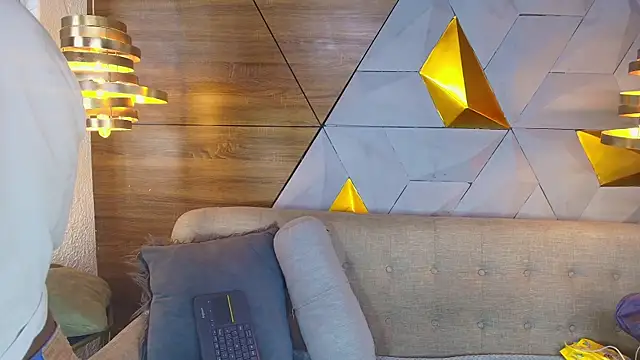 sarah banks1 online show from 03.20.25