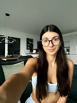 Wildberry  online show from 12.23.25