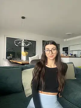 Wildberry  online show from 03.13.26