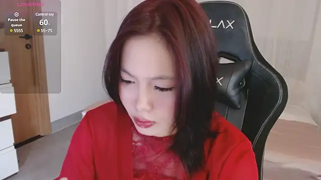 Lin SiYee online show from 03.08.25