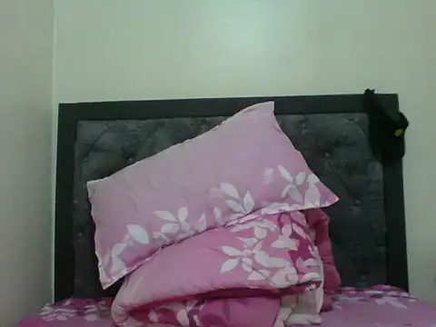 Snapshot of girltotok chatting on 12.19.25 girltotok online show from 12.19.25