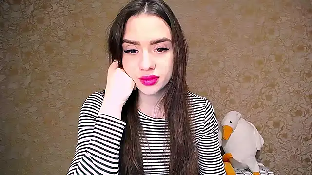  your fantasy girl online show from 02.13.25