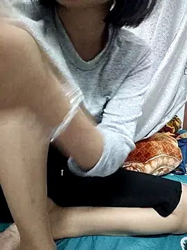 Haralushiaaa online show from 11.25.25