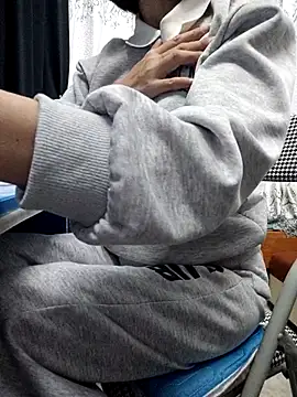 Haralushiaaa online show from 11.29.25