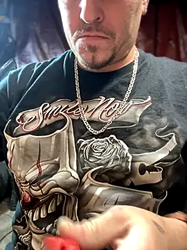 Snapshot of joeycbigcock chatting on 11.17.25 joeycbigcock online show from 11.17.25