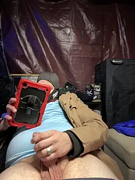 Snapshot of joeycbigcock chatting on 11.20.25 joeycbigcock online show from 11.20.25