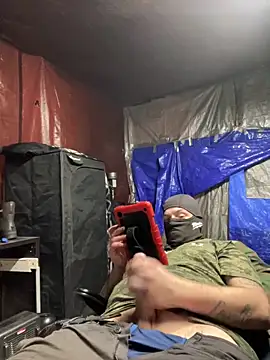 Snapshot of joeycbigcock chatting on 11.26.25 joeycbigcock online show from 11.26.25