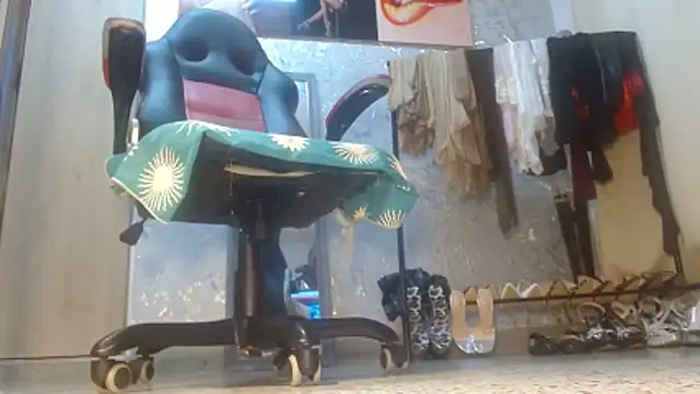 Samantabrown  online show from 04.16.26