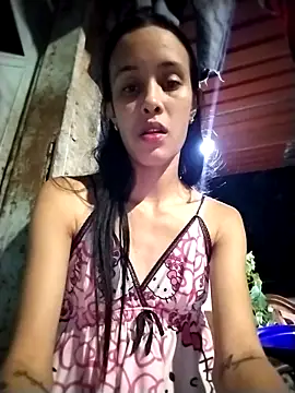 Snapshot of The-quee22 chatting on 09.11.25 The-quee22 online show from 09.11.25