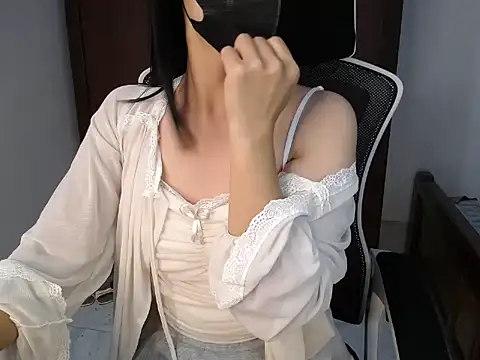 Lunobaby 204 online show from 10.25.25