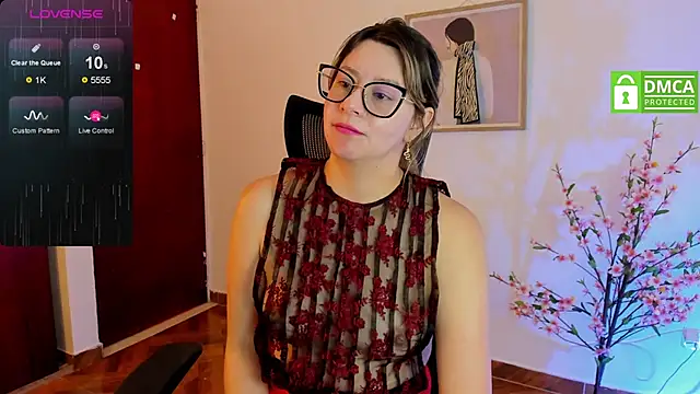 Chanelll Taylorr  online show from 02.04.25