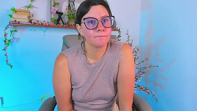 Chanelll Taylorr  online show from 02.26.26