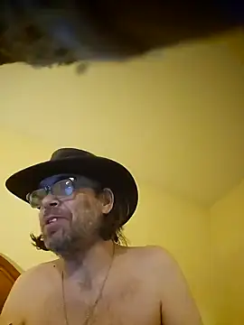 Snapshot of Geaux_Again chatting on 12.19.24 Geaux Again online show from 12.19.24