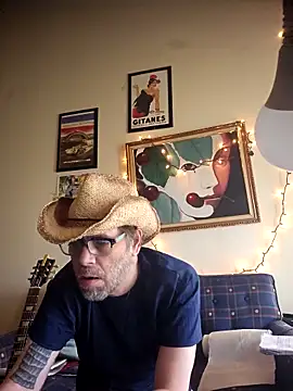 Snapshot of Geaux_Again chatting on 03.03.25 Geaux Again online show from 03.03.25